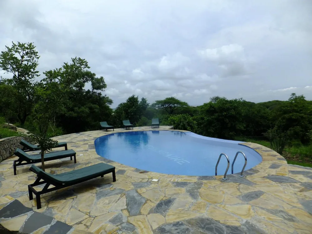 Sangaiwe Tented Lodge accommodation photo 1