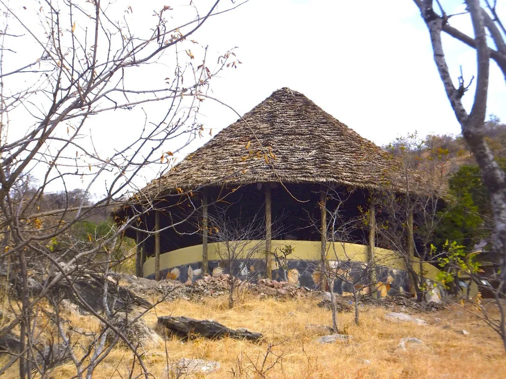 Sangaiwe Tented Lodge accommodation photo 5
